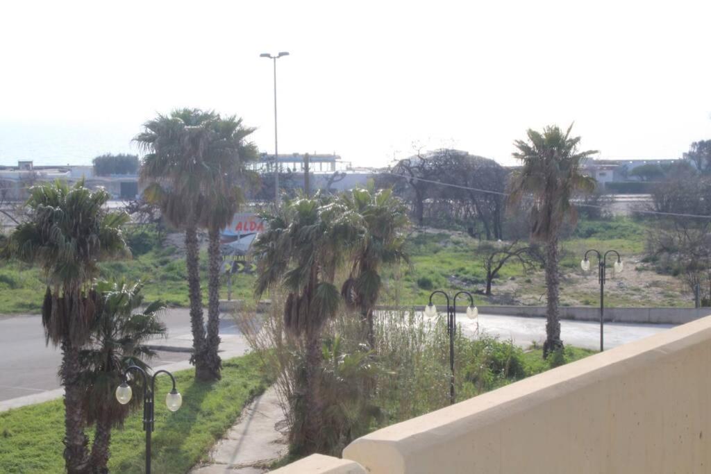 House Nereide, Lovely Apartment Sea View กัลลีโปลี ภายนอก รูปภาพ