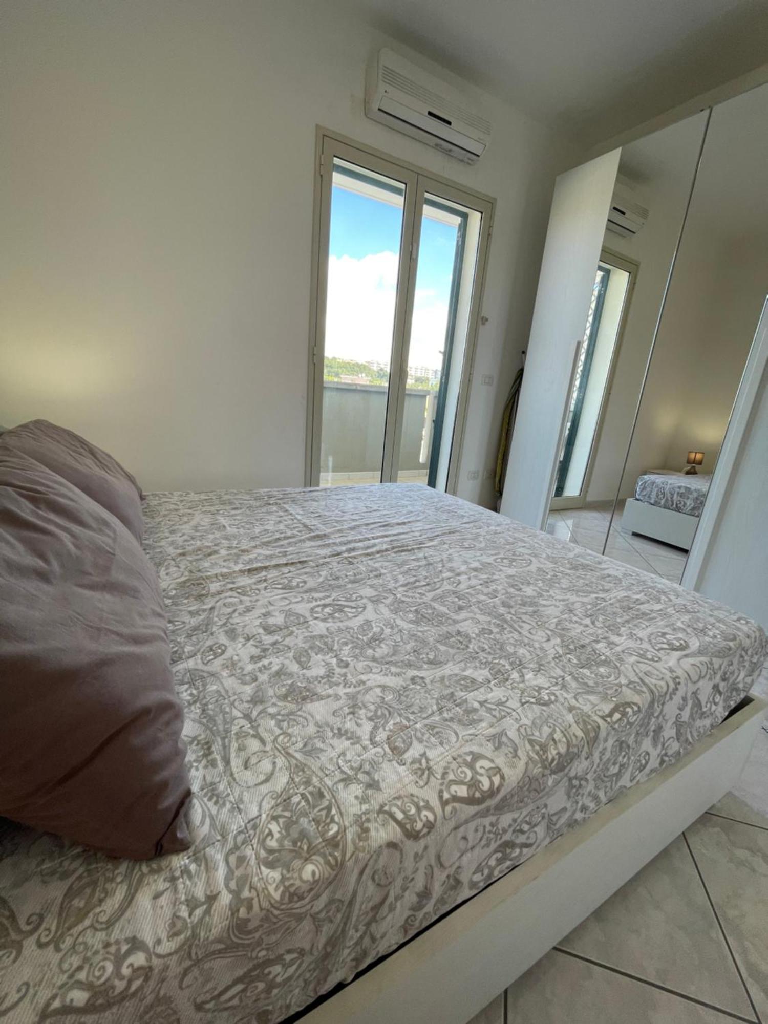 House Nereide, Lovely Apartment Sea View กัลลีโปลี ภายนอก รูปภาพ