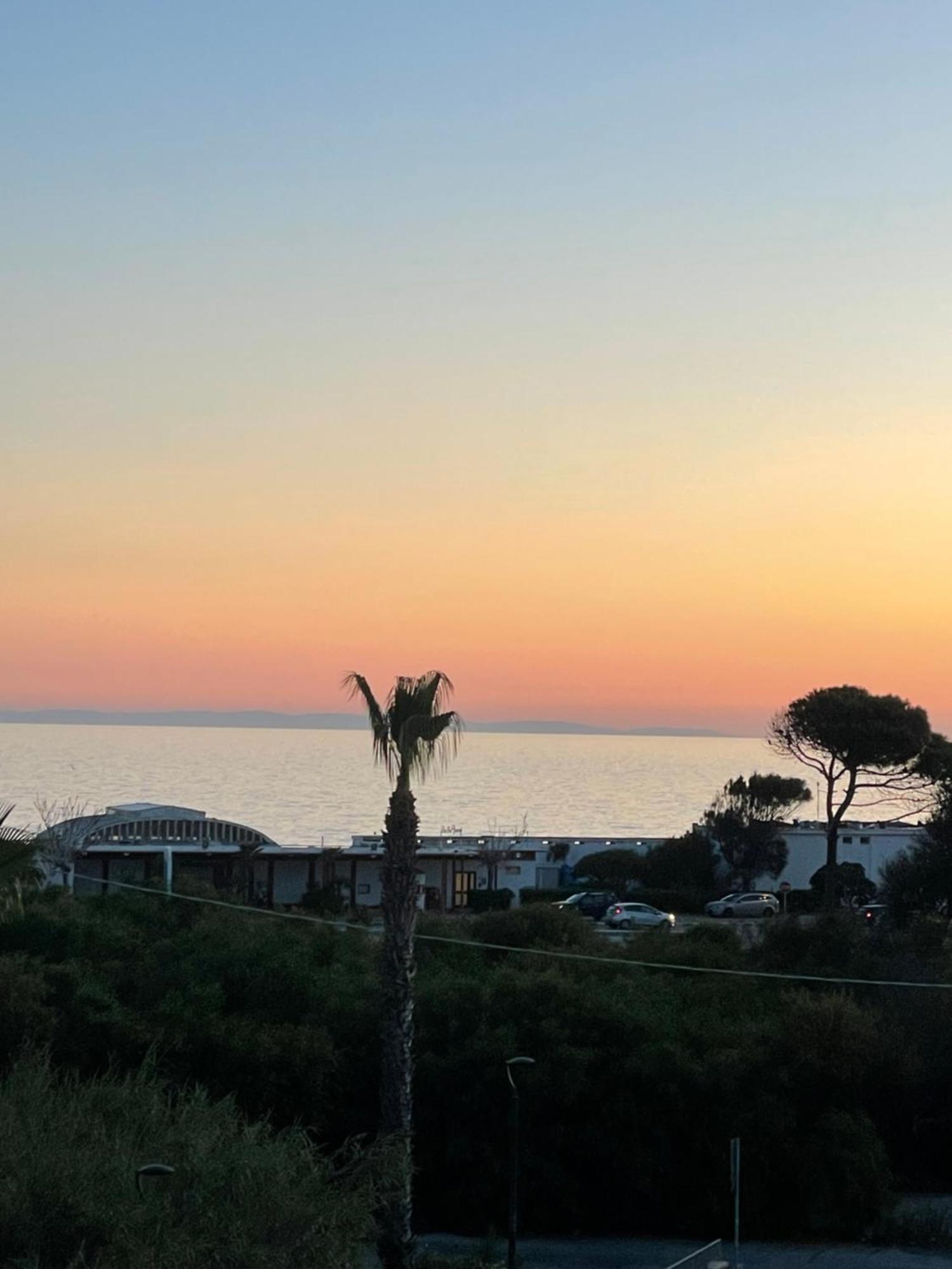 House Nereide, Lovely Apartment Sea View กัลลีโปลี ภายนอก รูปภาพ